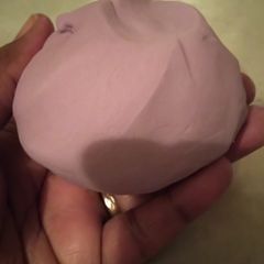 A picture of Coloring fondant.