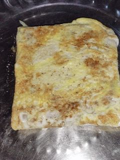 பிரெட் ஆம்லெட் (Bread omelette recipe in tamil) செய்முறை முக்கிய புகைப்படம்