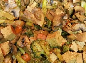 Foto principal de Tofu al curry con verduritas