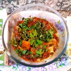 A picture of Tofu in Methi Gravy.
