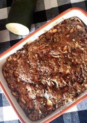 Une photo de Gâteau de courgettes au bleu d'Auvergne et aromates!