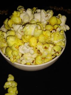 पॉपकॉर्न (Popcorn Recipe in hindi) रेसिपी मुख्य फोटो