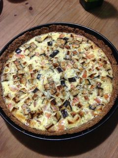 Foto de Quiche de berinjela, tomate e cebola