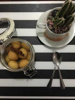 Una foto de Buñuelos de Yuca en Almíbar