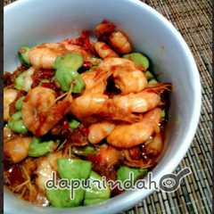 A picture of Sambel Udang Petai.
