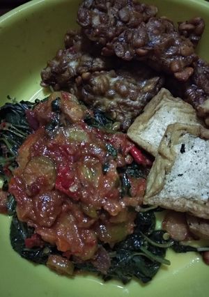Foto resep Kangkung sambal blimbing wuluh