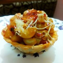 A picture of Cheesy pasta tart.