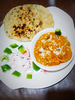 શાહી પનીર (Shahi Paneer Recipe In Gujarati) રેસીપી મુખ્ય ફોટો