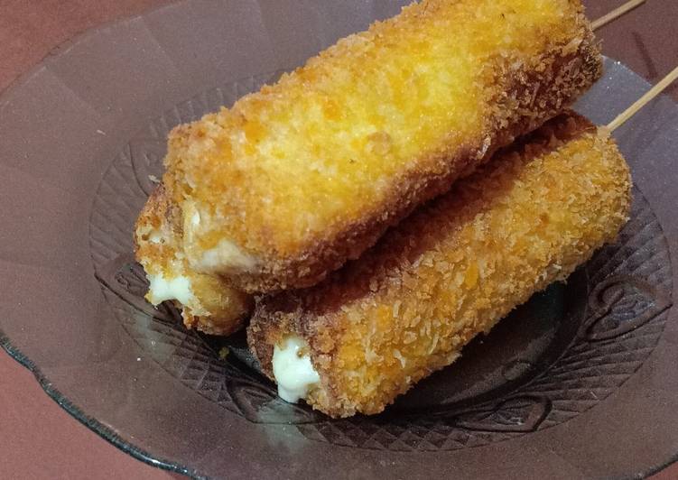 Corndog Mozarella Praktis