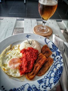 Una foto de Arroz a la cubana