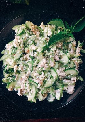 Hình của món Nộm dưa đậu.