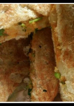 A picture of Potato sandwich.