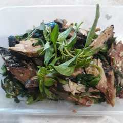 รูปของ Tumis tongkol daun kemanggi