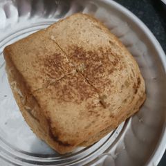 A picture of Cheese sandwich.