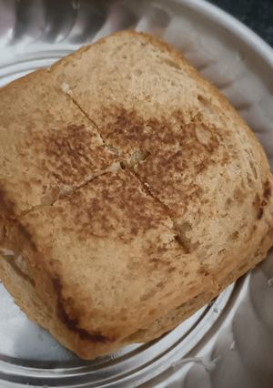 A picture of Cheese sandwich.