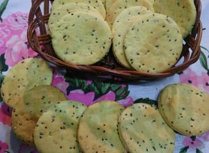 Una foto de Galletas de harina de maíz extra fina y semillas 🌽🌽🌽