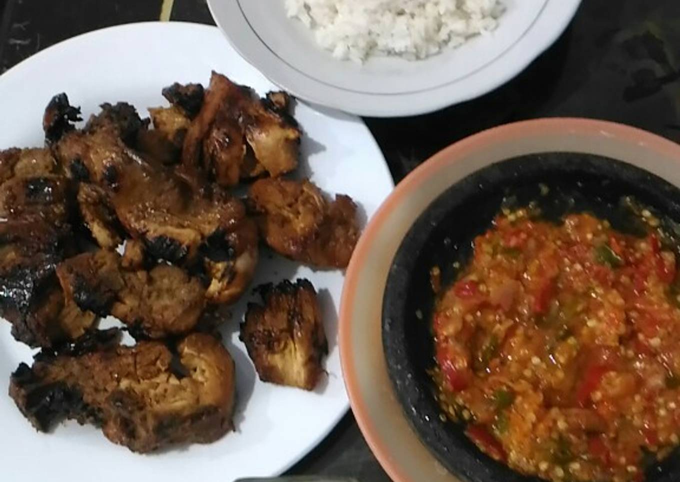 Ayam Bakar Bumbu Kecap. (nasi gurih)
