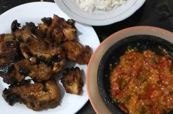 Anti Ribet, Membuat Ayam Bakar Bumbu Kecap. (nasi gurih) Ekonomis Untuk Dijual