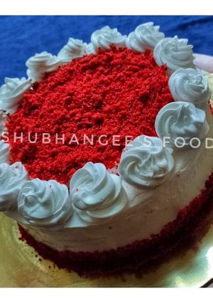 रेड वेलवेट चीज केक (Red velvet cheese cake recipe in marathi) रेसिपी चे मुख्य फोटो 
