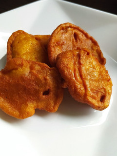 Una foto de Torrejas o arepuelas fritas dulces con canela