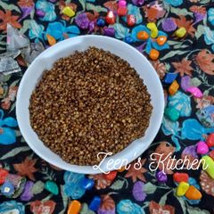 A picture of Dalmoth or Fried Masoor Daal.