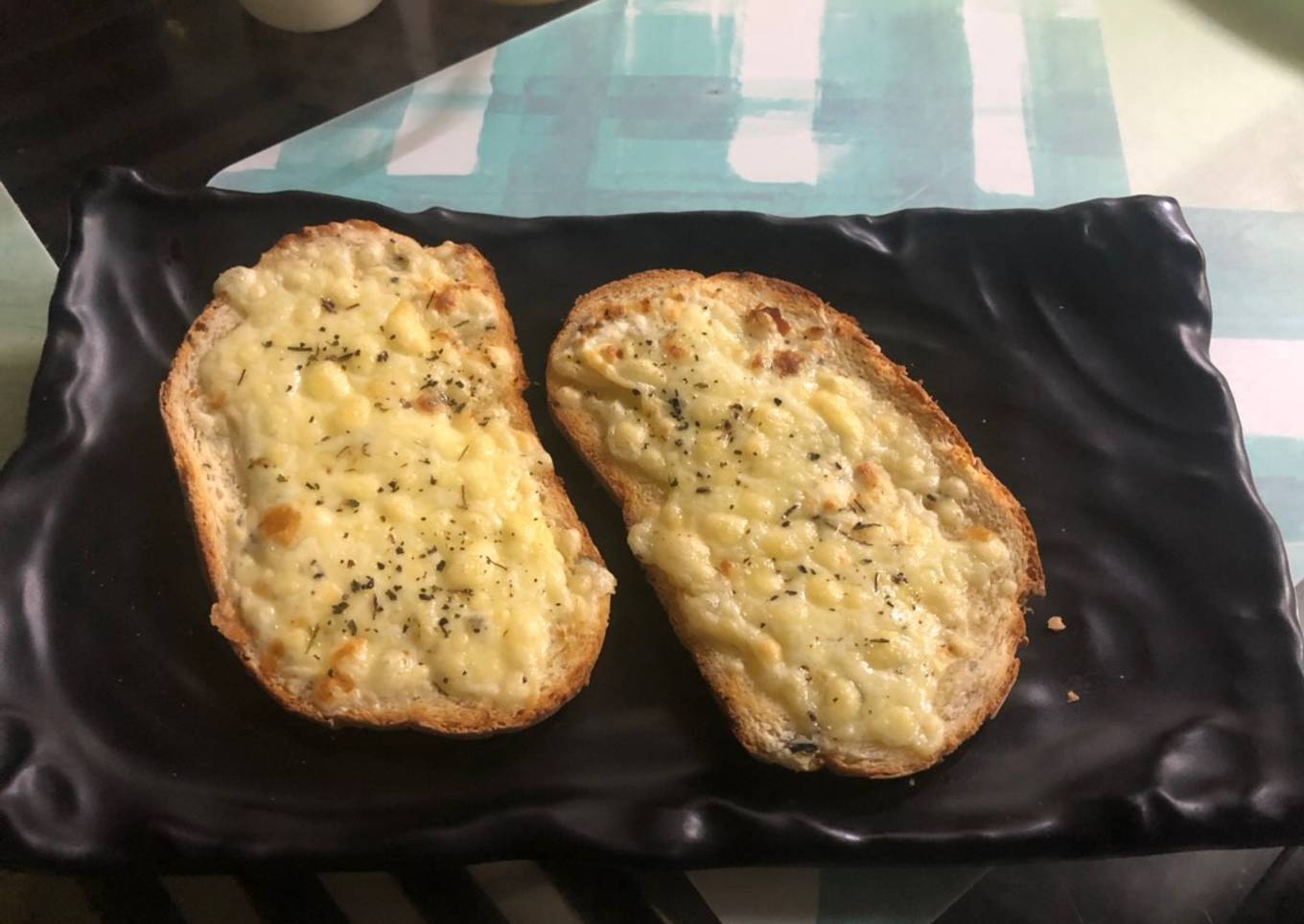 Garlicky cheese toast