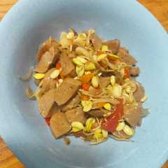 A picture of Tumis Bakso Taoge.