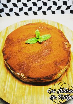 A picture of Tiramisu-Style Crêpe Cake.