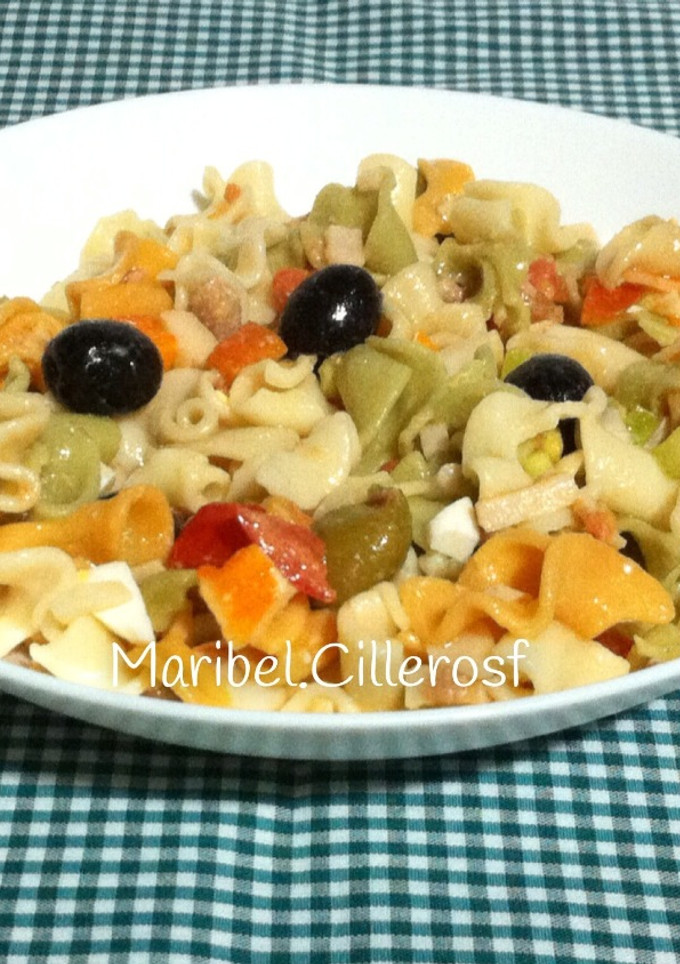 Una foto de Ensalada fresquita de pasta con salsa de mostaza
