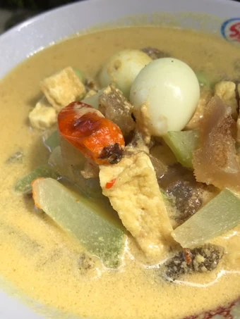 Easy Ways Make Recipes Lodeh Labu Siam (kikil, tahu, telur puyuh) the Can Spoil the Tongue Tasty.