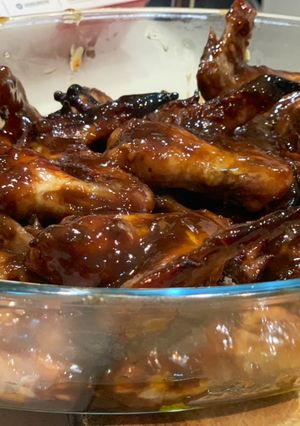 A picture of Sticky Chicken Wings.