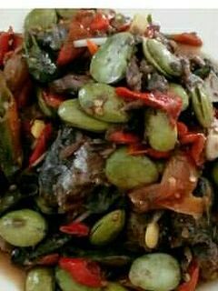 Foto resep Oseng ikan asin peda campur pete