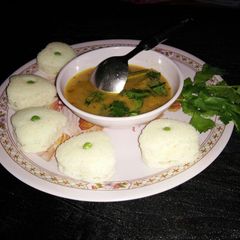 Idli sambar A picture of Idli sambar.