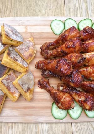 A picture of Super simple BBQ drumsticks.