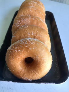 A picture of Ring donuts.