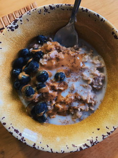 A picture of EASY & HEALTHY OATMEAL.