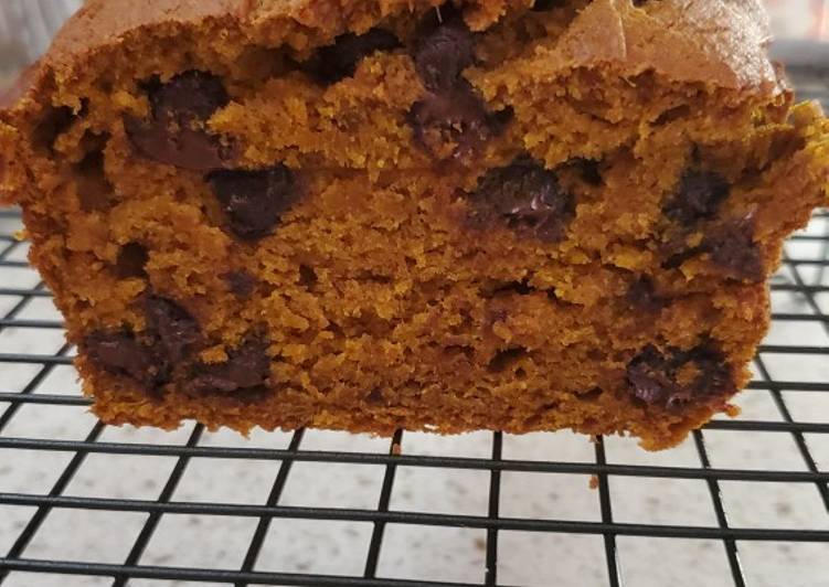 Easy Way to Cook Tasty Chocolate Chip Pumpkin Bread
