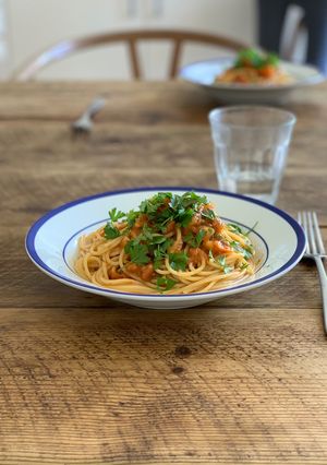 A picture of 🍝 Tomato, anchovies, garlic and chilli pasta.