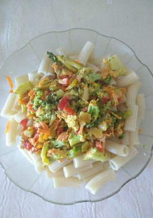 Una foto de Fideos coloridos