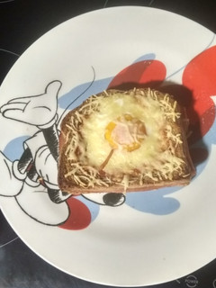 Una foto de Sándwich con huevo al horno