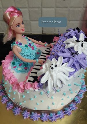 A picture of Piano cake.