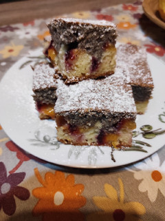 Mákos-túrós szilvás süti recept fotója