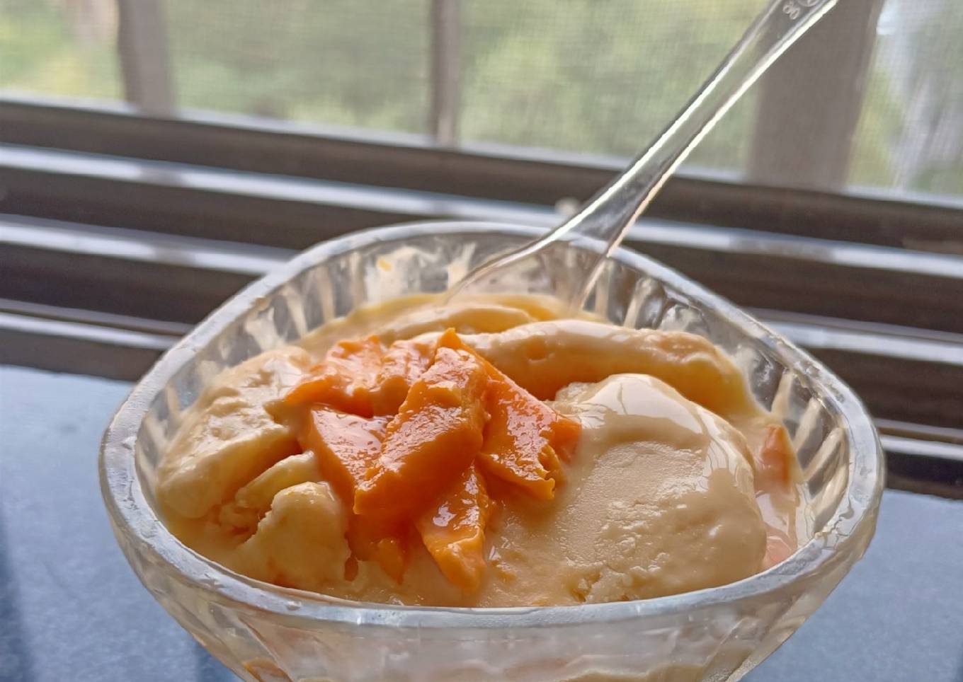 Mango Ice cream