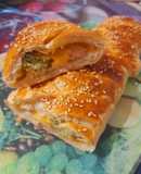 Слойки с брокколи, курицей и сыром