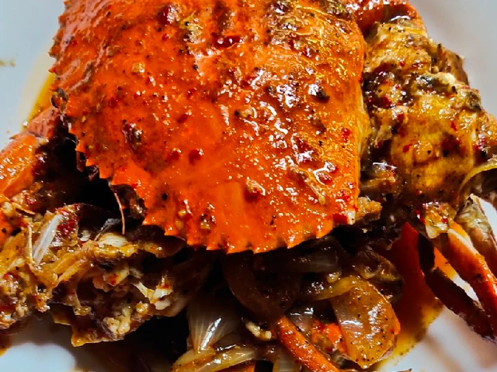 Langkah Gampang Membikin Resep Kepiting saus lada hitam yang Uenak Anti Ribet, Mantap