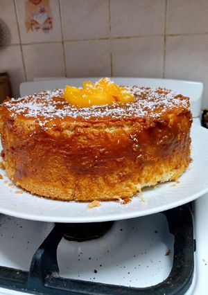 Una foto de Torta tres ingredientes estilo genoise (bizcochuelo alto)