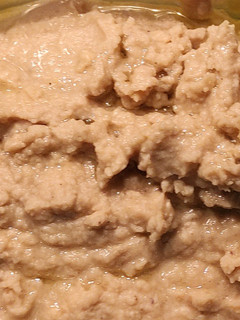 Una foto de Hummus lenteja roja Mambo