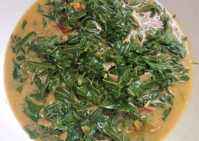 Cara membuat Gulai daun singkong Cara membuat Gulai daun singkong