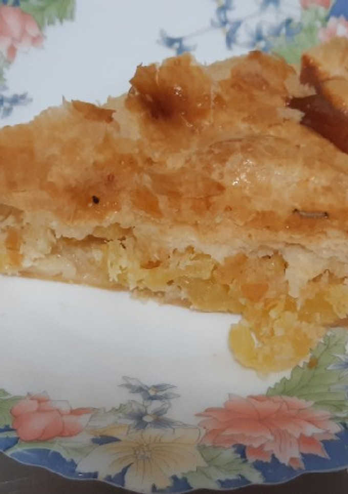 Una foto de Tarta de hojaldre de piña y coco, sin azúcar añadido