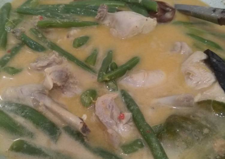 Gulai ayam mix buncis